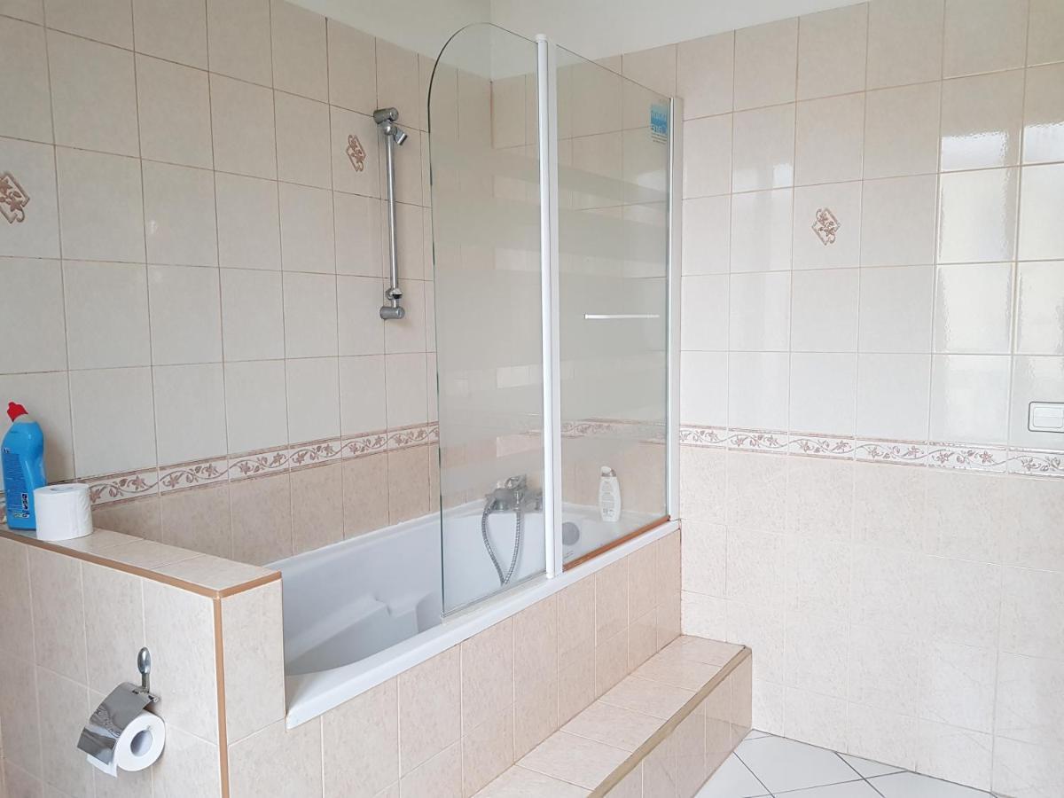 Likehome - Maison Individuelle Proche Paris Пиерфитл-сюр-Сен Екстериор снимка