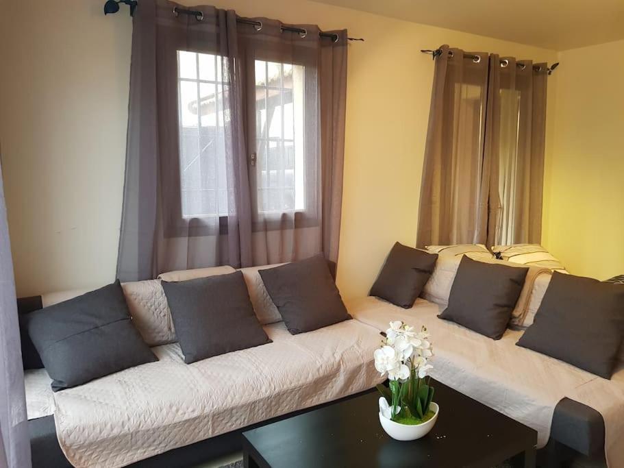 Likehome - Maison Individuelle Proche Paris Пиерфитл-сюр-Сен Екстериор снимка